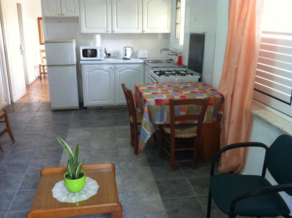Valentinos House Villa Paphos Værelse billede