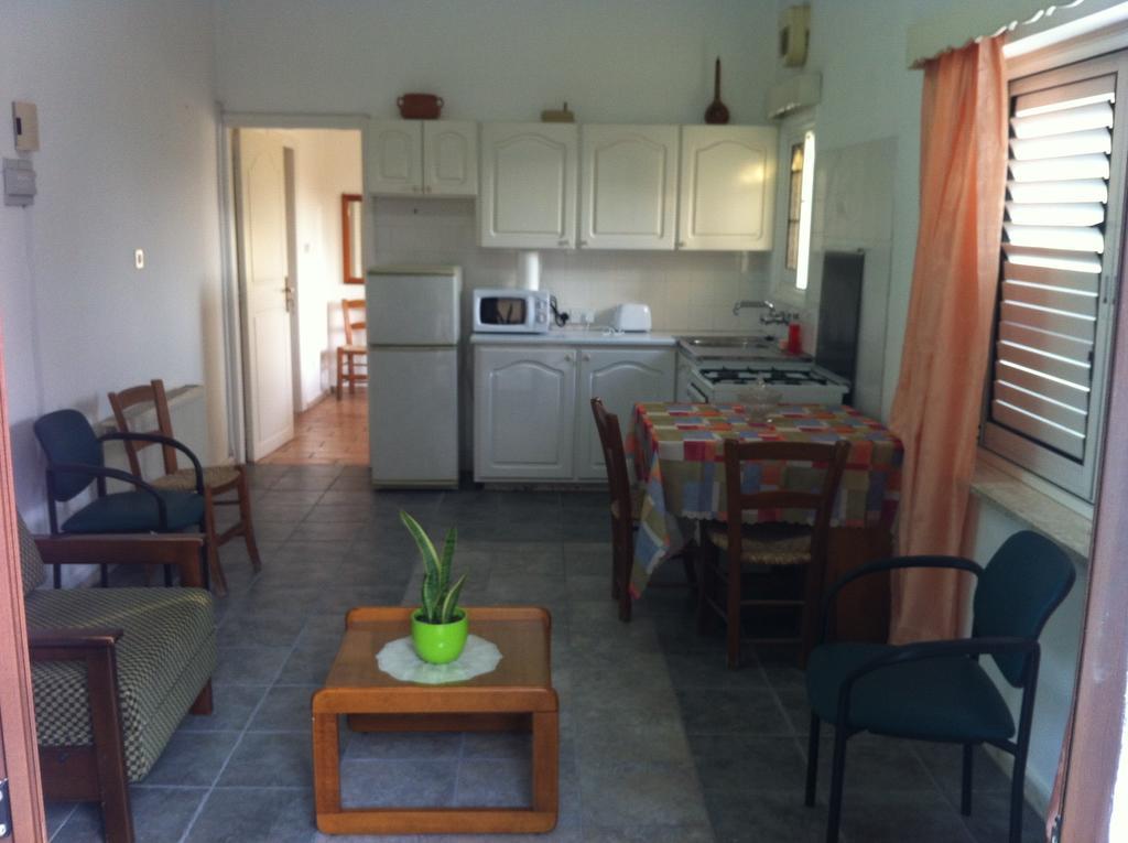 Valentinos House Villa Paphos Værelse billede